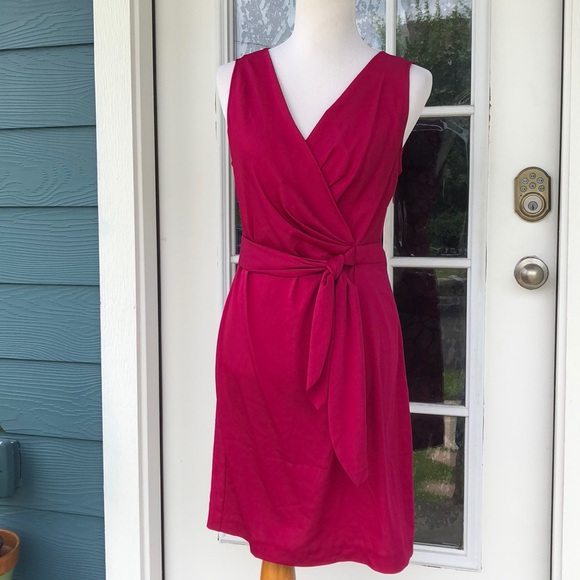 Diane Von Furstenberg Dresses & Skirts - Diane Von Furstenberg Fusia Siilk Sleeveless Dress